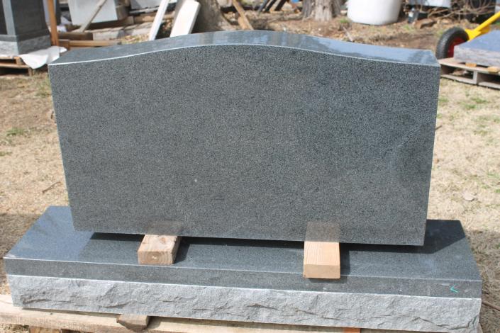 This stone is polished on all sides and even has a 2" polished margin on the base.